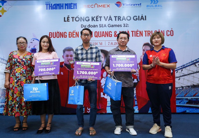 Hào hứng trao giải dự đoán SEA Games 32 - Ảnh 3.