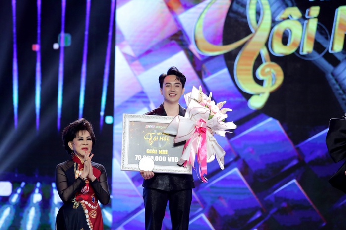 Học trò Ngọc Sơn thắng giải cuộc thi “Hãy nghe tôi hát” 2023 - Ảnh 9.