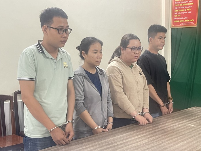 TP HCM: Bốn nhân viên qua mặt chủ chiếm đoạt 100 tỉ đồng - Ảnh 1. TP HCM: Bốn nhân viên qua mặt chủ chiếm đoạt 100 tỉ đồng - Ảnh 1.