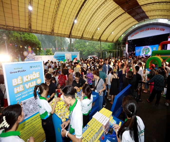 Hàng ngàn trẻ em hứng khởi khám phá hè sôi động tại Thảo Cầm Viên - Ảnh 1.