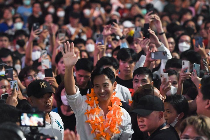 Ứng viên hàng đầu cho ghế thủ tướng Thái Lan gặp rắc rối lớn - Ảnh 1.