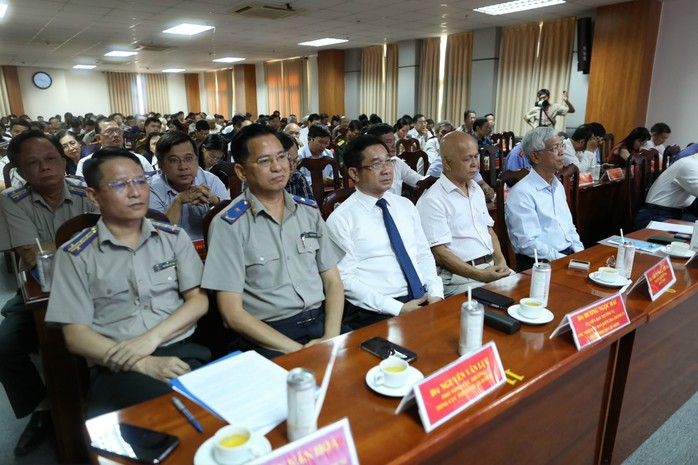 TP có nhiều vụ án phải thi hành với giá trị tài sảnrất lớn - Ảnh 2. TP có nhiều vụ án phải thi hành với giá trị tài sảnrất lớn - Ảnh 2.