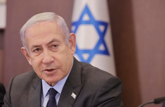 Thủ tướng Israel ngất xỉu, phải nhập viện gấp - Ảnh 1.