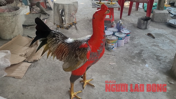 VIDEO: Chàng trai ở An Giang đắp tượng gà bằng xi-măng, bán không kịp - Ảnh 14.
