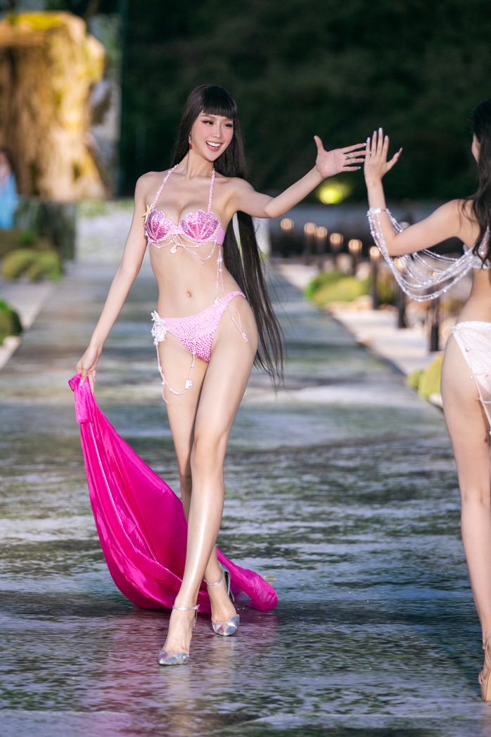 Dàn hoa hậu đốt mắt khán giả trong trang phục bikini - Ảnh 2. Dàn tỷ lệ cá cược kèo nhà cái hậu đốt mắt khán giả trong trang phục bikini - Ảnh 2.