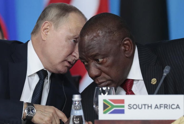 Nam Phi thông báo Tổng thống Putin không đến Hội nghị BRICS - Ảnh 1.