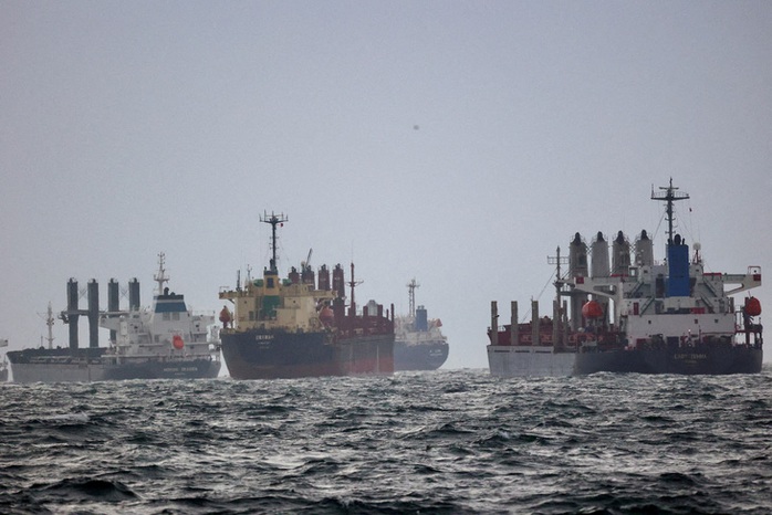 Nga cảnh báo rắn các tàu cập cảng Ukraine trên biển Đen - Ảnh 1.