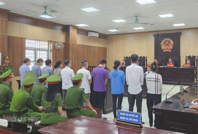Hoãn xử vụ thông thầu xảy ra tại Sở GD-ĐT tỉnh Thanh Hóa - Ảnh 5.
