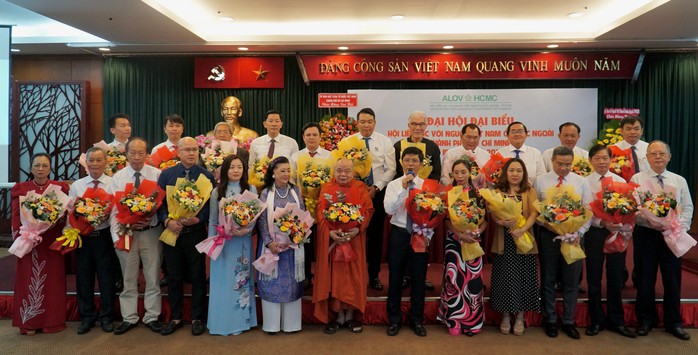 Hội Liên lạc với người Việt Nam ở nước ngoài TP HCM có tân chủ tịch - Ảnh 2.