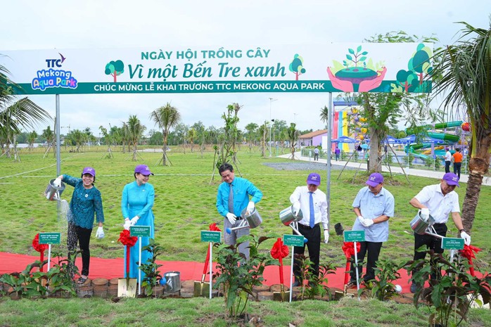 TTC Mekong Aqua Park - công viên nước đầu tiên tại Bến Tre đi vào hoạt động - Ảnh 5. TTC Mekong Aqua Park - công viên nước đầu tiên tại Bến Tre đi vào hoạt động - Ảnh 5.