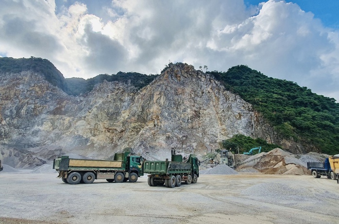 Lại xảy ra tai nạn mỏ đá gây chết người ở Quảng Bình - Ảnh 1.