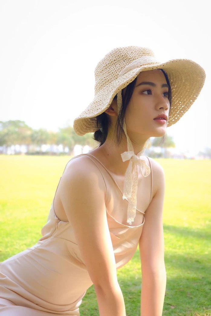 Hoa hậu Huỳnh Trần Ý Nhi làm điều không tưởng sau đăng quang - Ảnh 12.