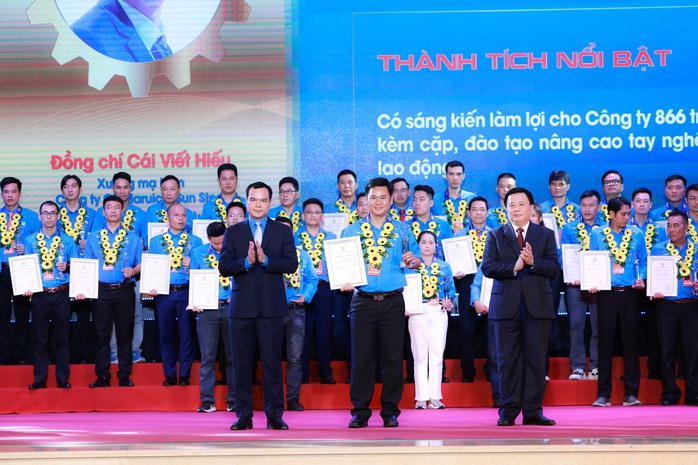 167 công nhân được trao Giải thưởng Nguyễn Đức Cảnh lần thứ IV năm 2023 - Ảnh 1.