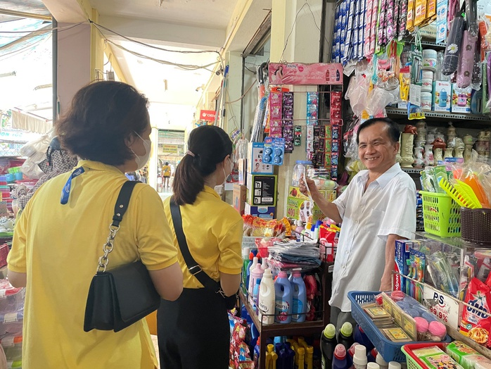 PVcomBank dành nhiều ưu đãi cho khách hàng tiểu thương, hộ kinh doanh - Ảnh 1.