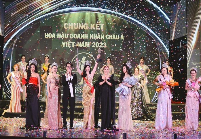 Doanh nhân Hà Nội đăng quang Hoa hậu Doanh nhân châu Á Việt Nam 2023 - Ảnh 1.
