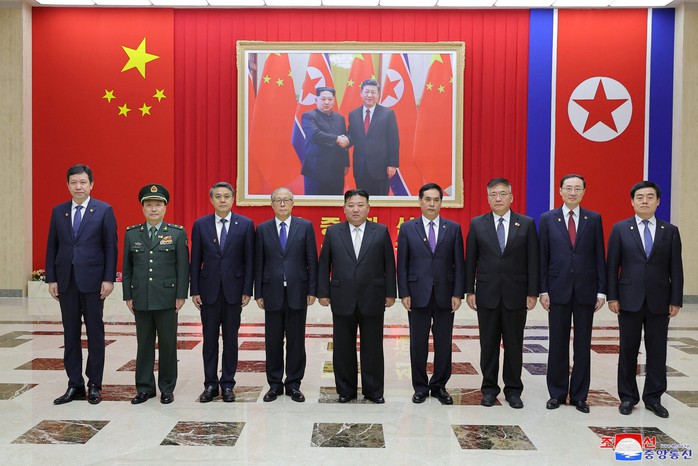Ông Kim Jong-un mở tiệc đãi đoàn Trung Quốc, đưa ra cam kết mới - Ảnh 4.