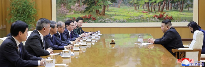 Ông Kim Jong-un mở tiệc đãi đoàn Trung Quốc, đưa ra cam kết mới - Ảnh 2.