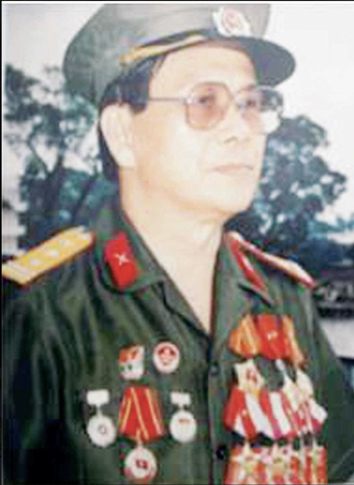 Nhà văn - Đại tá Minh Khoa qua đời - Ảnh 1.
