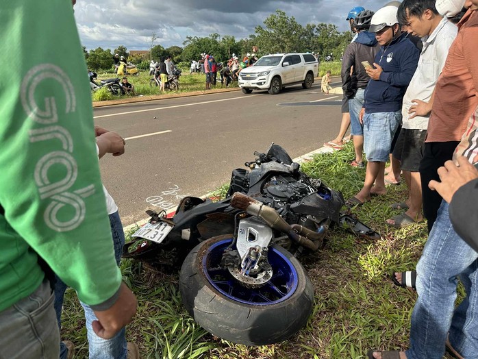 Vụ tai nạn khiến thai phụ tử vong: Thiếu niên chạy xe phân khối lớn đã chết - Ảnh 2.
