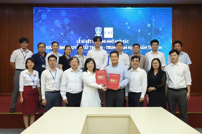 Trường ĐH Nguyễn Tất Thành hợp tác với Trung tâm hạt nhân TP HCM - Ảnh 1.
