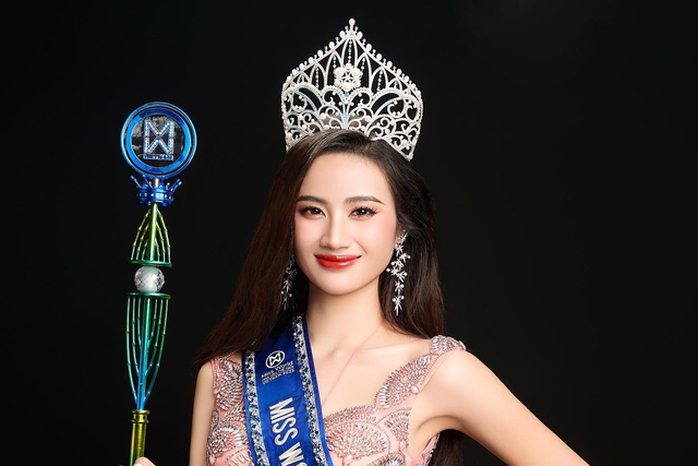 Hoa hậu Huỳnh Trần Ý Nhi xin khán giả một cơ hội - Ảnh 3.