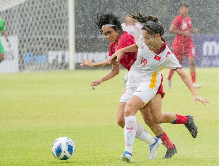 U19 nữ Việt Nam ra quân thuận lợi tại AFF Championship - Ảnh 2.