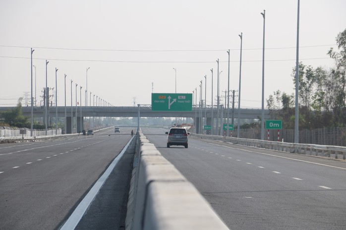 Cao tốc TP HCM - Mộc Bài là dự án quan trọng quốc gia - Ảnh 1.