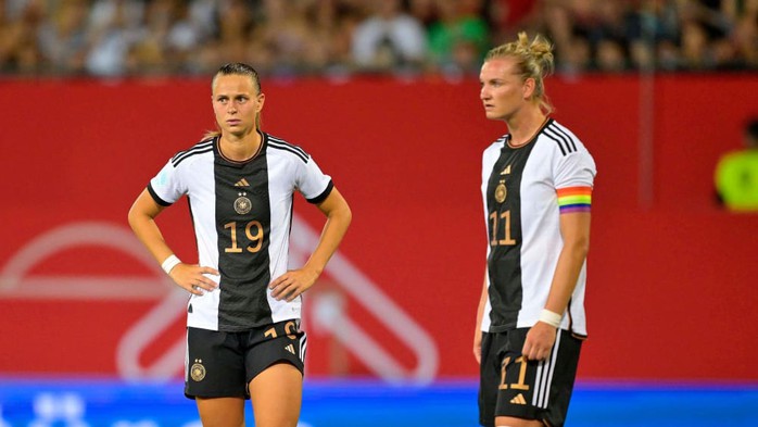 Đội tuyển Đức nói gì sau thất bại trước đội hạng 77 thế giới trước thềm World Cup nữ 2023 - Ảnh 1.