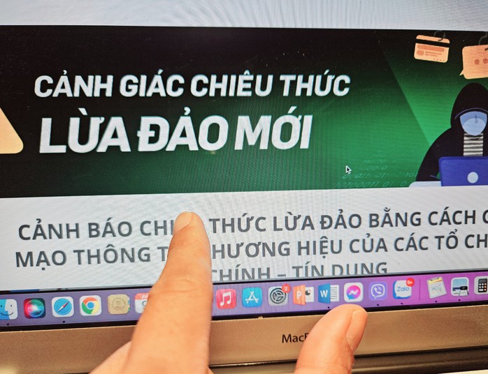 Ngân hàng lại cảnh báo thủ đoạn mạo danh cơ quan thuế để lừa đảo - Ảnh 1.