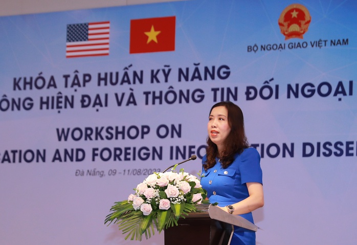 Việt - Mỹ phối hợp tập huấn kỹ năng truyền thông, đối ngoại - Ảnh 3.