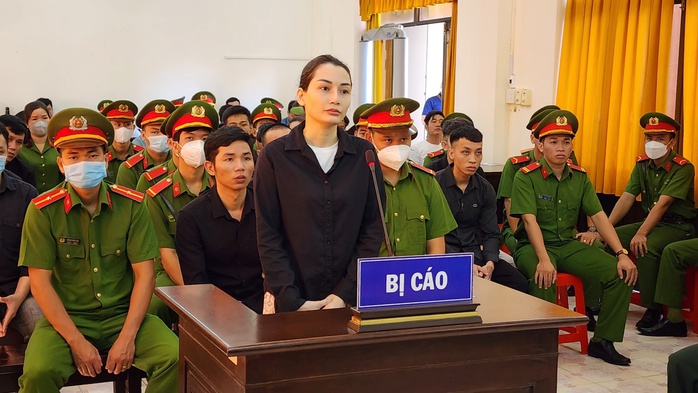 Kiên Giang xét xử “bà trùm” quê Củ Chi chuyên cung cấp súng, đạn - Ảnh 1.