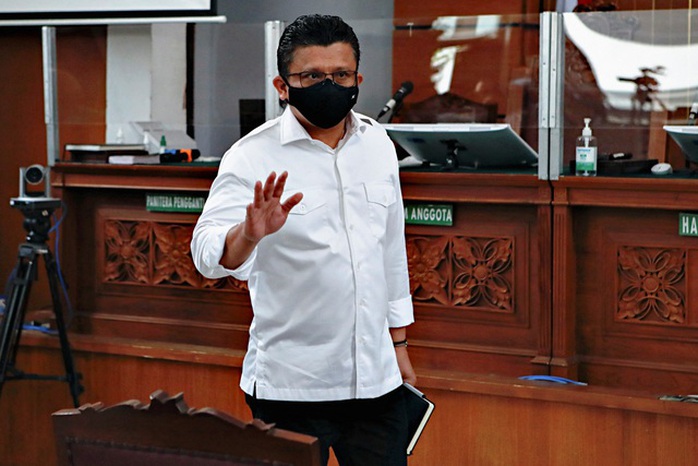 Tòa án Indonesia gây tranh cãi vì hủy án tử hình cựu tướng cảnh sát - Ảnh 1.