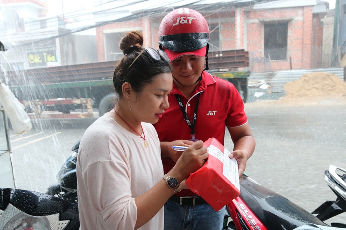 J&T Express đánh dấu 5 năm đầu tư ở Việt Nam - Ảnh 2. J&T Express đánh dấu 5 năm đầu tư ở Việt Nam - Ảnh 2.