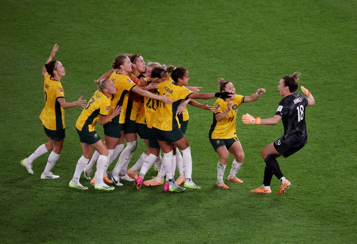 Hạ Pháp sau loạt 11 m nghẹt thở, Úc lần đầu vào bán kết World Cup nữ - Ảnh 6.