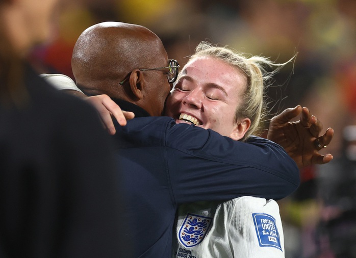 World Cup nữ 2023: Ngược dòng thắng Colombia, tuyển Anh duy trì tham vọng vô địch - Ảnh 6.