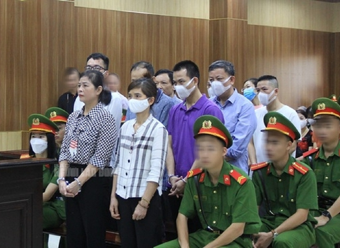 Cựu giám đốc Sở GD-ĐT tỉnh Thanh Hóa lĩnh 4 năm tù giam - Ảnh 3.