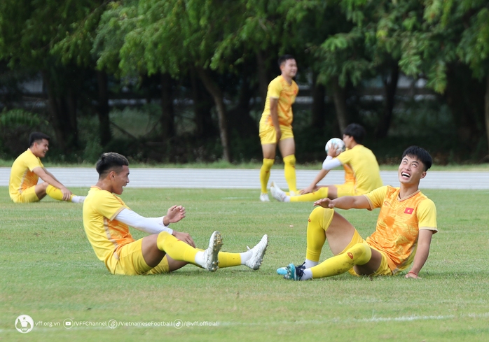 HLV U23 Việt Nam gạch tên tuyển thủ từng chơi bóng ở Hàn Quốc - Ảnh 4.