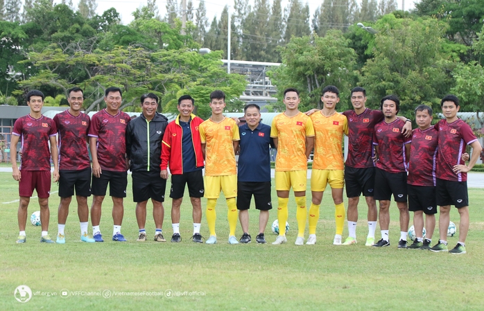 HLV U23 Việt Nam gạch tên tuyển thủ từng chơi bóng ở Hàn Quốc - Ảnh 2.