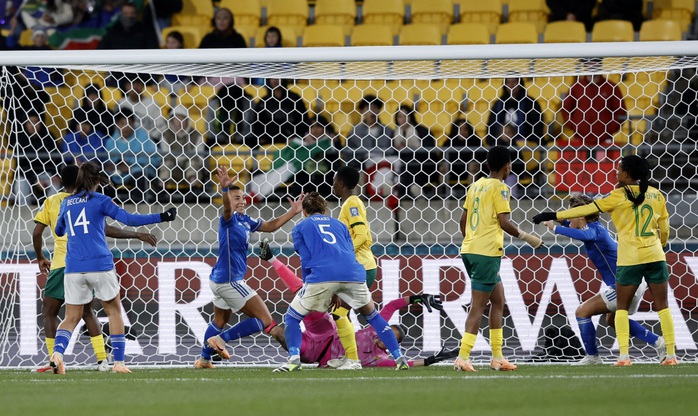 World Cup nữ 2023: Đánh bại Ý, Nam Phi đạt bước tiến lịch sử - Ảnh 5.