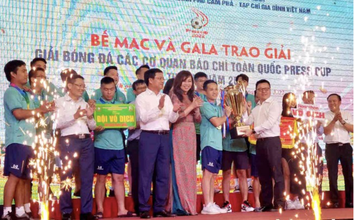 8 đội bóng tranh tài vòng loại Giải Bóng đá báo chí toàn quốc - Press Cup 2023 - Ảnh 3.