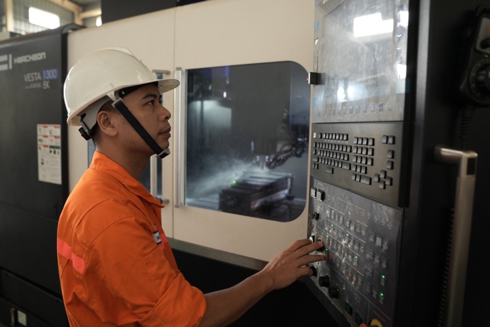EPS sẵn sàng nguồn lực cho cao điểm sửa chữa năm 2023 - Ảnh 3. EPS sẵn sàng nguồn lực cho cao điểm sửa chữa năm 2023 - Ảnh 3.