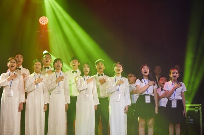 Chủ tịch nước dự Chương trình nghệ thuật kỷ niệm 100 năm ngày sinh nhạc sĩ Văn Cao - Ảnh 5.