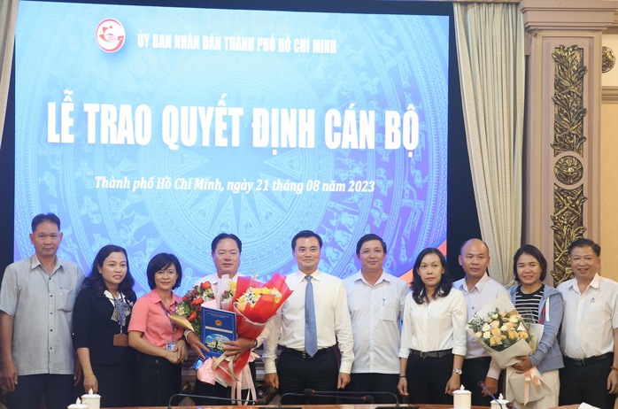 TP HCM: Bình Chánh và Hóc Môn có thêm Phó Chủ tịch UBND - Ảnh 1.