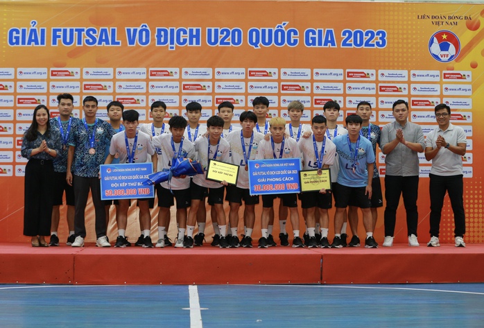 Cao Bằng cùng cựu HLV tuyển futsal Việt Nam vô địch giải U20 Quốc gia 2023 - Ảnh 12.