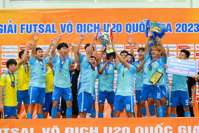 Cao Bằng cùng cựu HLV tuyển futsal Việt Nam vô địch giải U20 Quốc gia 2023 - Ảnh 1.