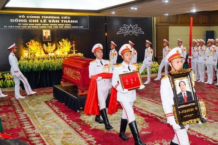 Trọng thể Lễ truy điệu và đưa tang Phó Thủ tướng Lê Văn Thành - Ảnh 4.