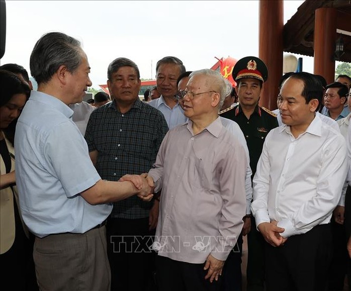 Những hình ảnh Tổng Bí thư Nguyễn Phú Trọng thăm Cửa khẩu Quốc tế Hữu Nghị - Ảnh 6.