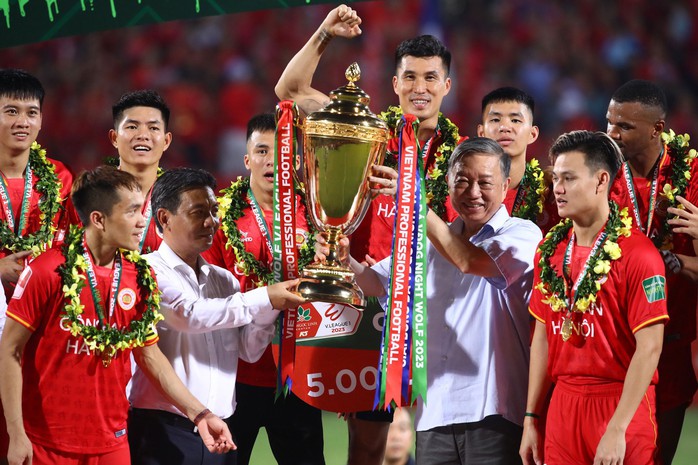 V-League 2023: Công an Hà Nội lên ngôi - Ảnh 2.