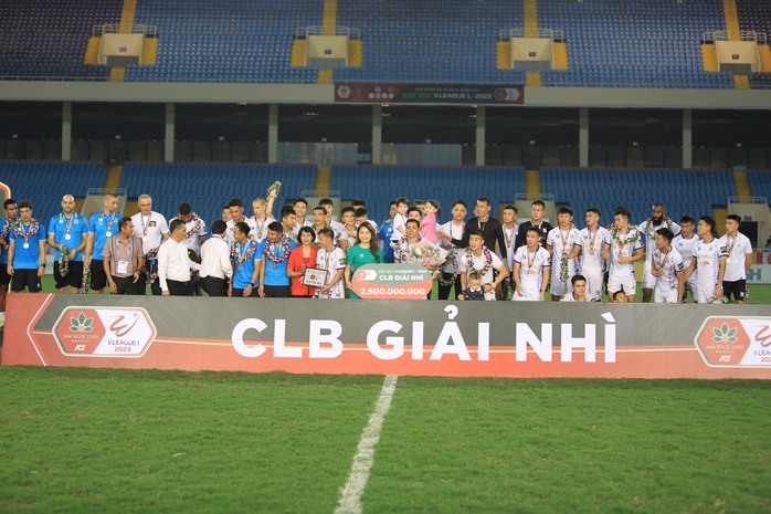Đội Công an Hà Nội vô địch V-League 2023 - Ảnh 6.