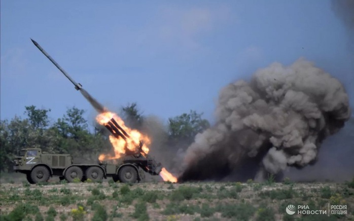 Ukraine tuyên bố chọc thủng phòng tuyến “lửa” của Nga - Ảnh 2.